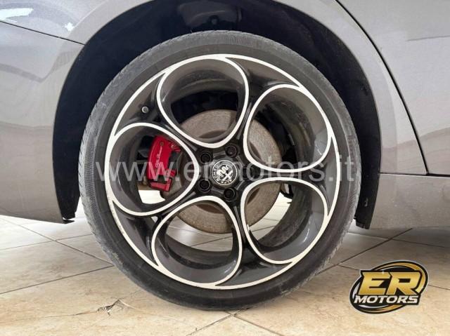 Alfa Romeo Giulia 2.2 t Veloce Q4 210 cv auto