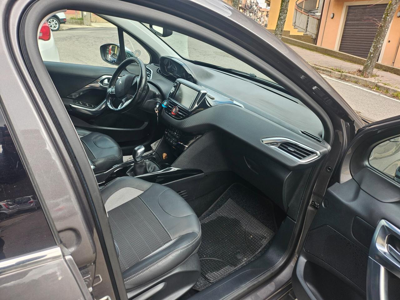 Peugeot 2008 BlueHDi 100 Allure