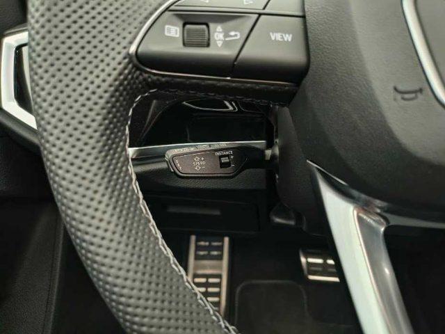 AUDI Q3 35 TDI S tronic Identity Black