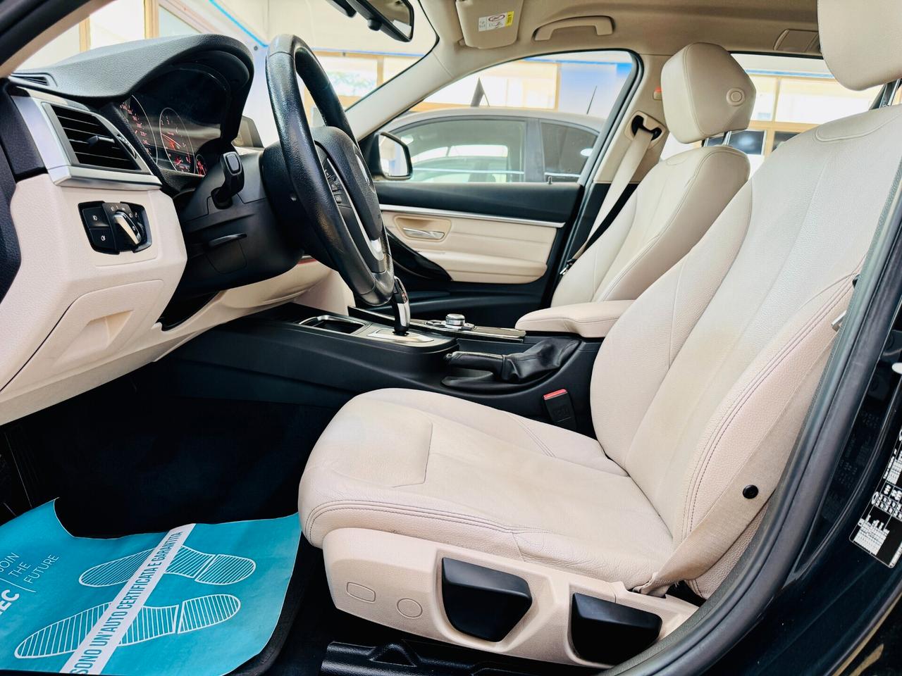 Bmw 316d Touring Luxury Autom/LED/Navi