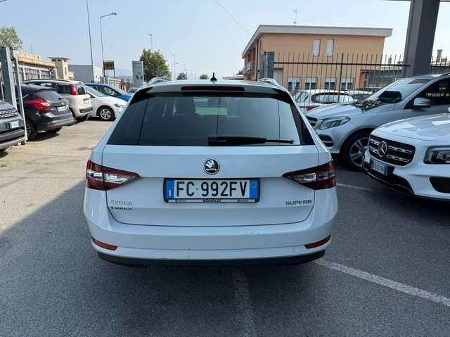 Skoda Superb Superb Wagon 2.0 tdi Ambition 150cv dsg