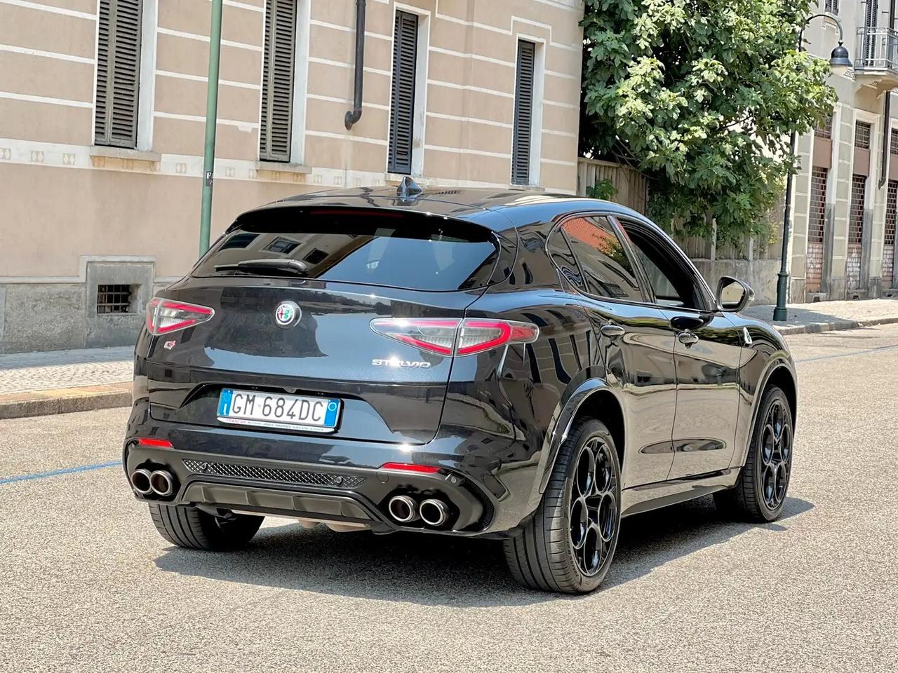 Alfa Romeo Stelvio 2.9 Bi-Turbo V6 510 CV AT8 Quadrifoglio