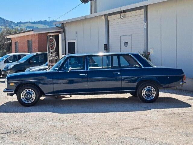 MERCEDES W115 D\8 220D LANG LIMOUSINE -ASI TARGA ORO-