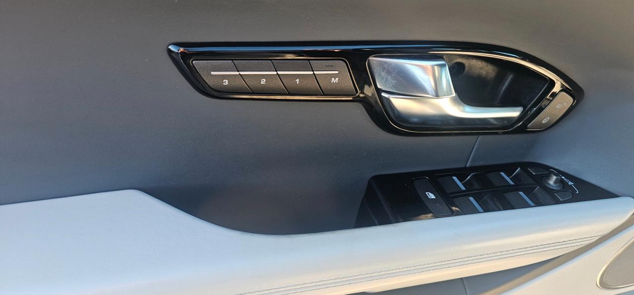 Land Rover Range Evoque 2.2 Sd4 5p. Prestige
