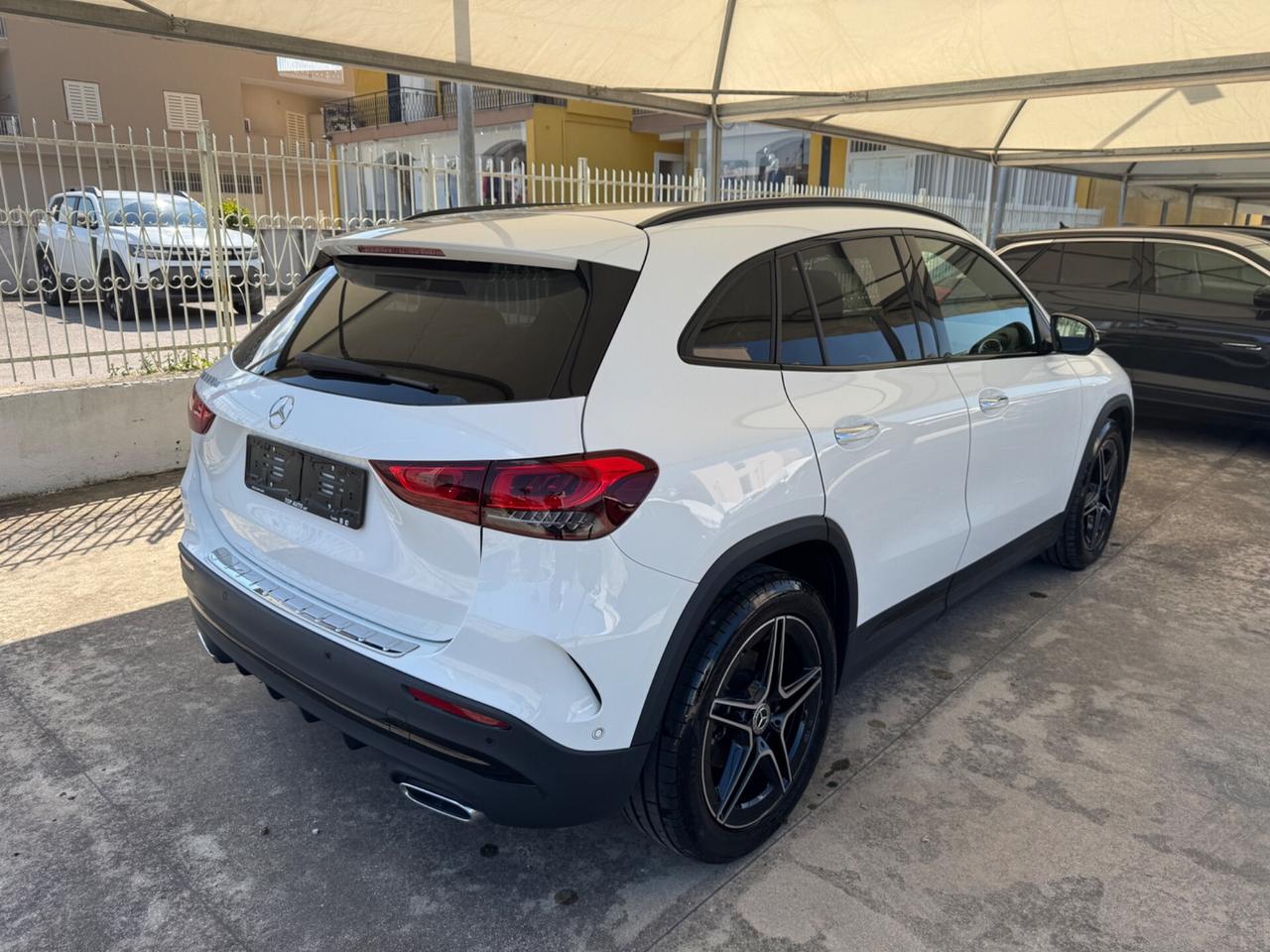 MERCEDES-BENZ GLA 180 d AUTOMATIC. PREMIUM AMG -MY23