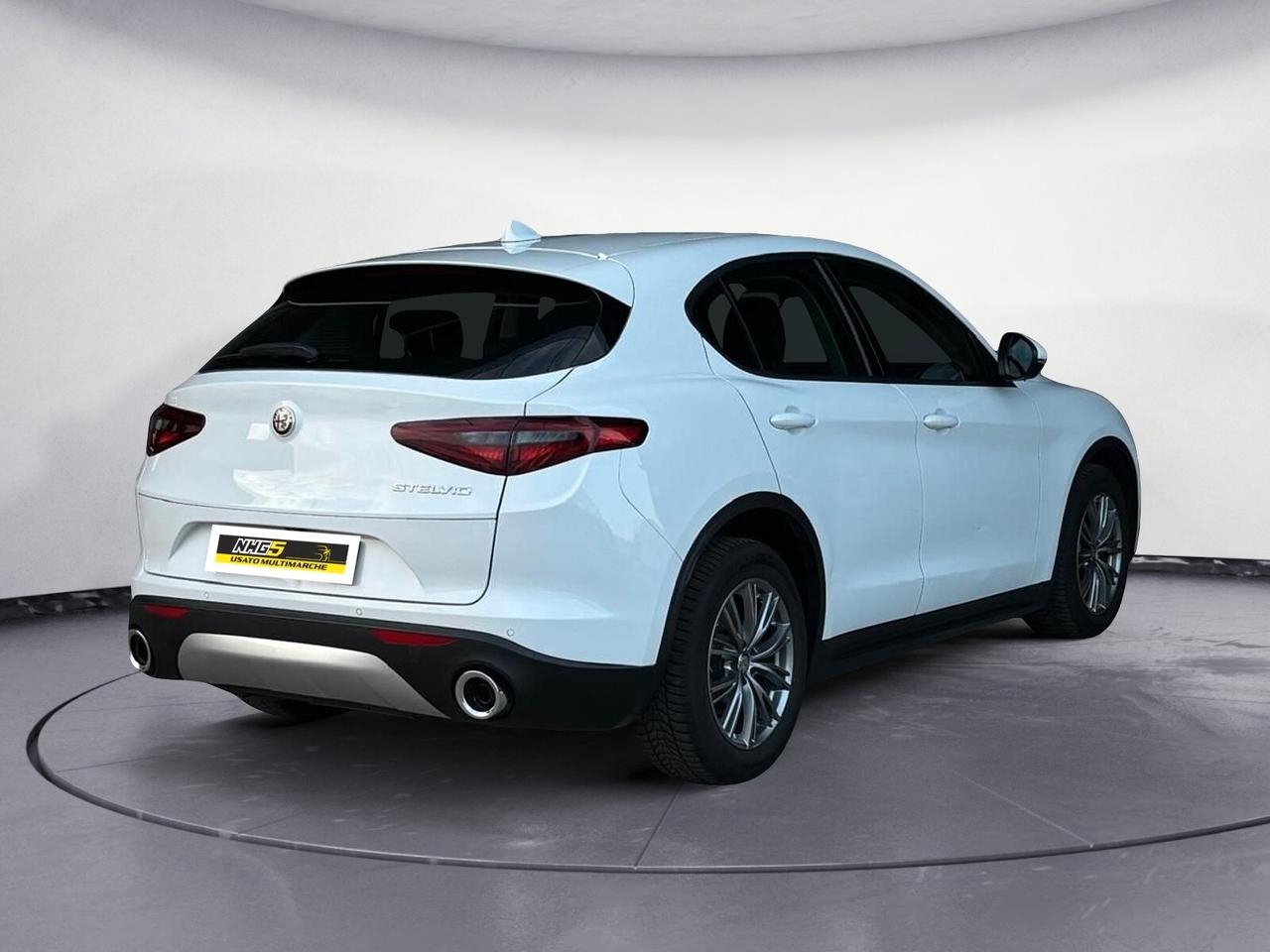 Alfa Romeo Stelvio 2.2 Turbodiesel 160 CV AT8 RWD Business