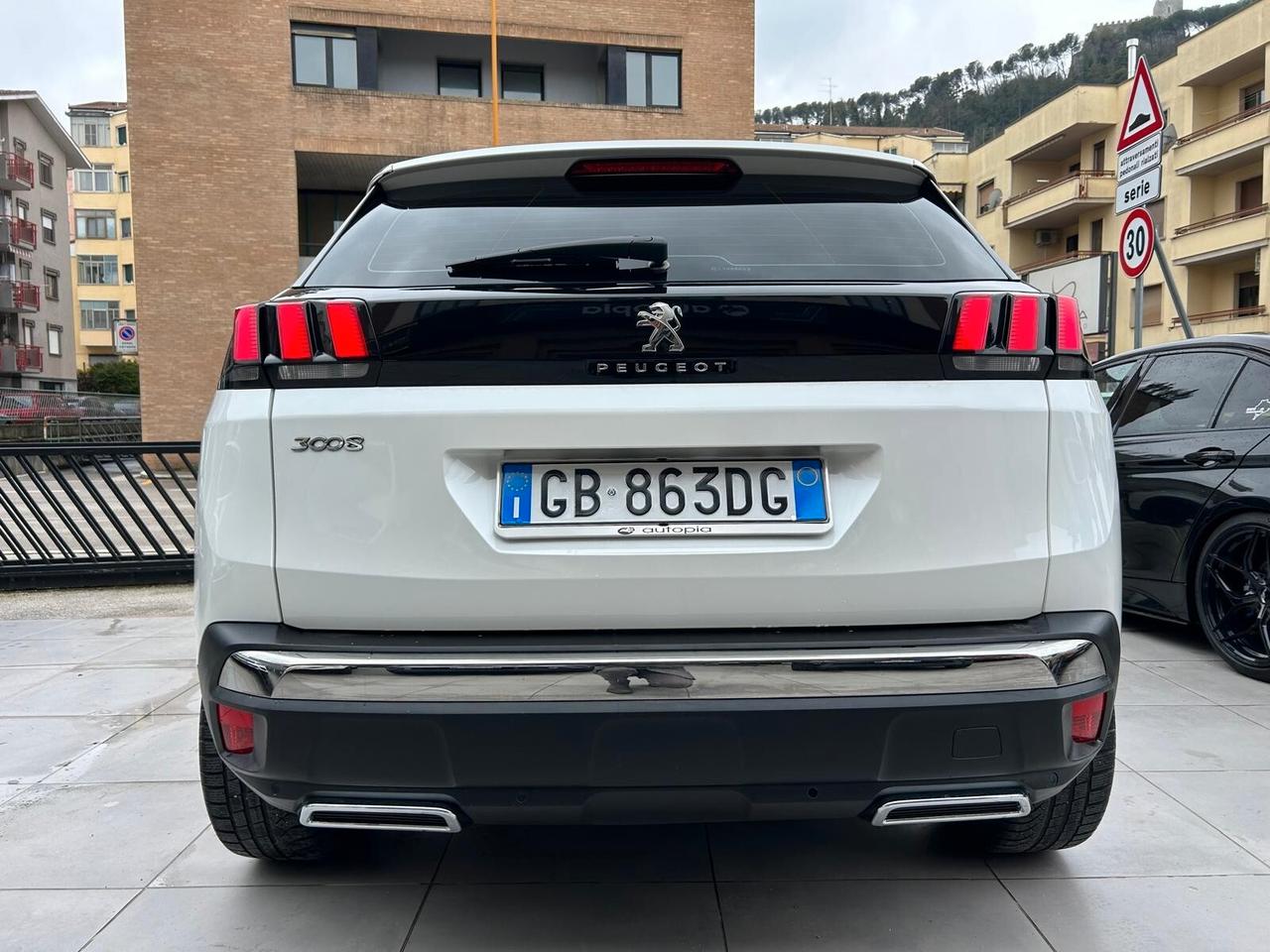Peugeot 3008 BlueHDi 130 S&S Business