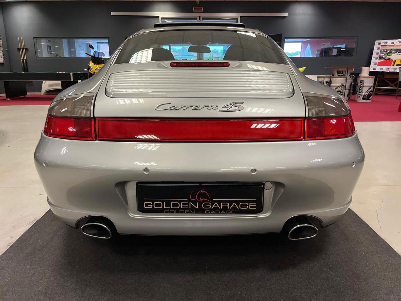 Porsche 911 Carrera 4S cat Coupé