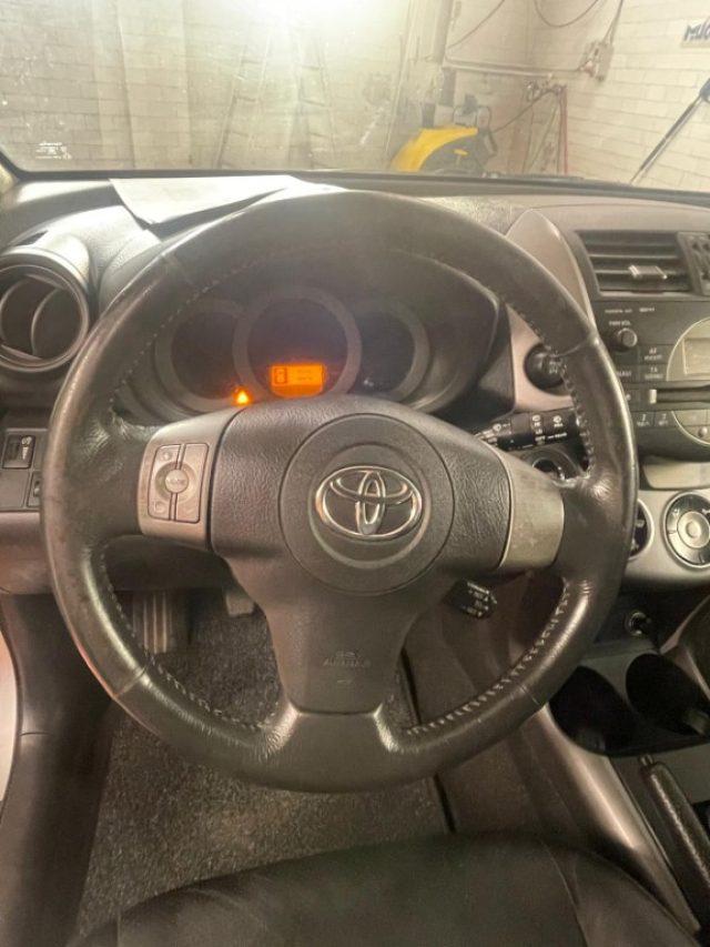 TOYOTA RAV 4 MY23 RAV4 2.2 D-4D 136 CV DPF Luxury