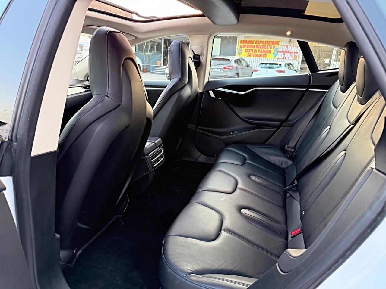 Tesla Model S 90kWh Dual Motor Performance