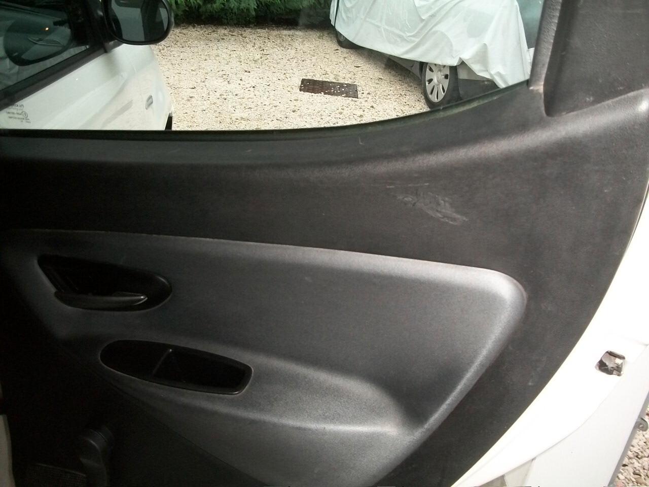 Lancia Ypsilon 1.2 69 CV 5 porte GPL Ecochic Gold DEL 2017 UNICO PROPRIETARIO MONTATO DALLAFABRICA LANCIAGARANZIA UN ANNO