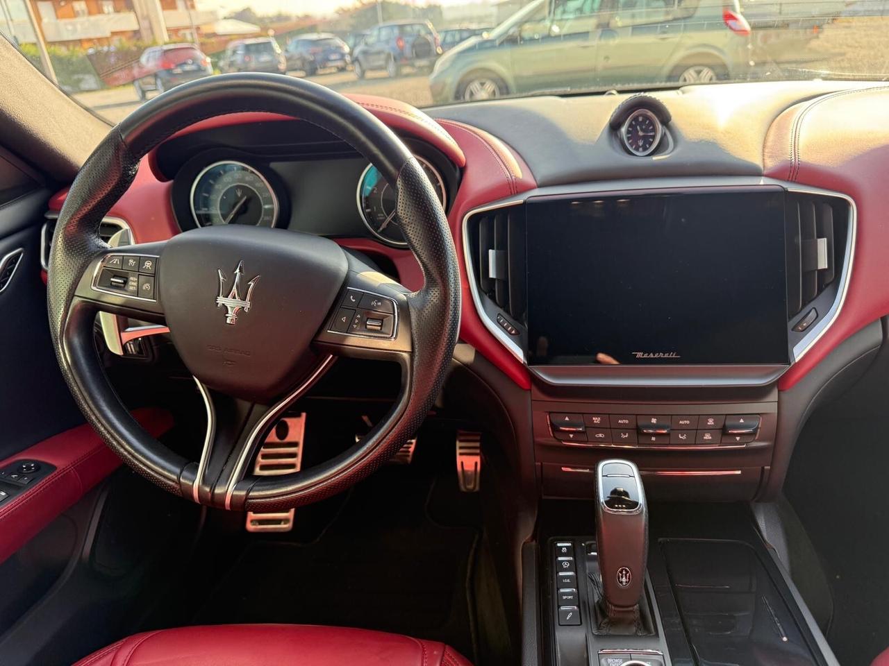 Maserati Ghibli V6 430 CV Q4 Gransport