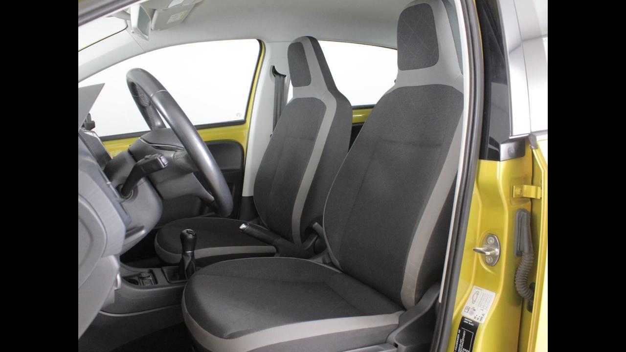 VOLKSWAGEN up! 5p 2017 - up! 5p 1.0 Cross up! 75cv