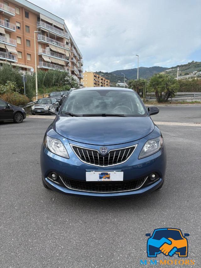 LANCIA Ypsilon 1.0 69 CV 5 porte IBRIDA Alberta Ferretti