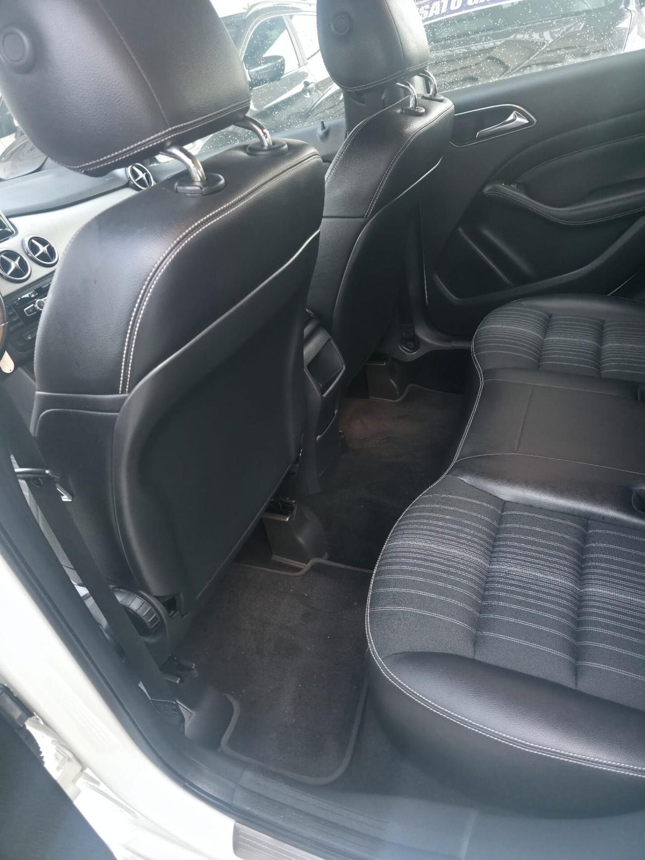 Mercedes-benz B 180 CDI BlueEFFICIENCY Premium