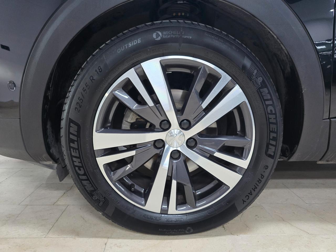 Peugeot 3008 BlueHDi 130 S&S EAT8 Allure