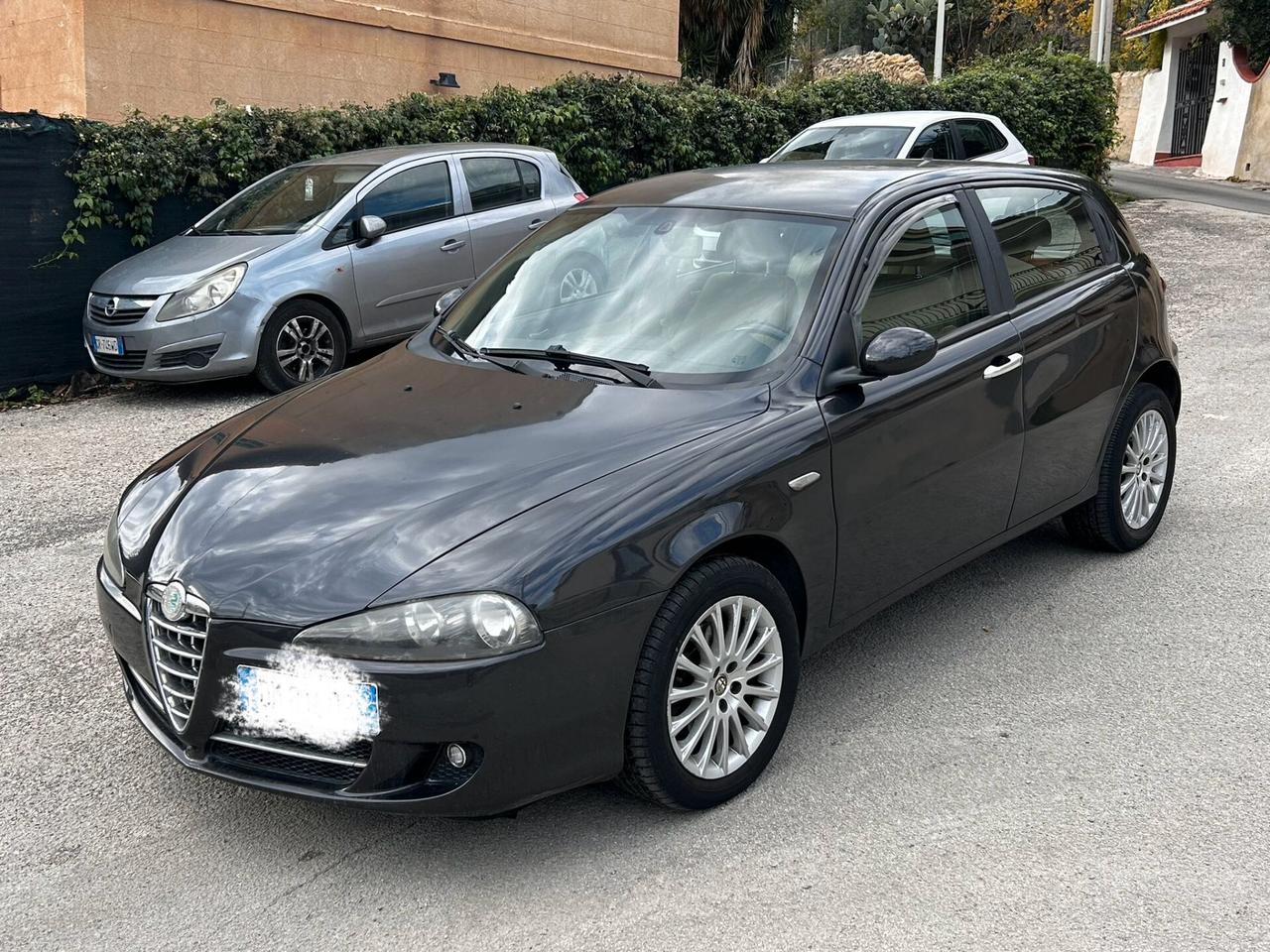 Alfa Romeo 147 1.9 JTD (120) 5 porte Distinctive