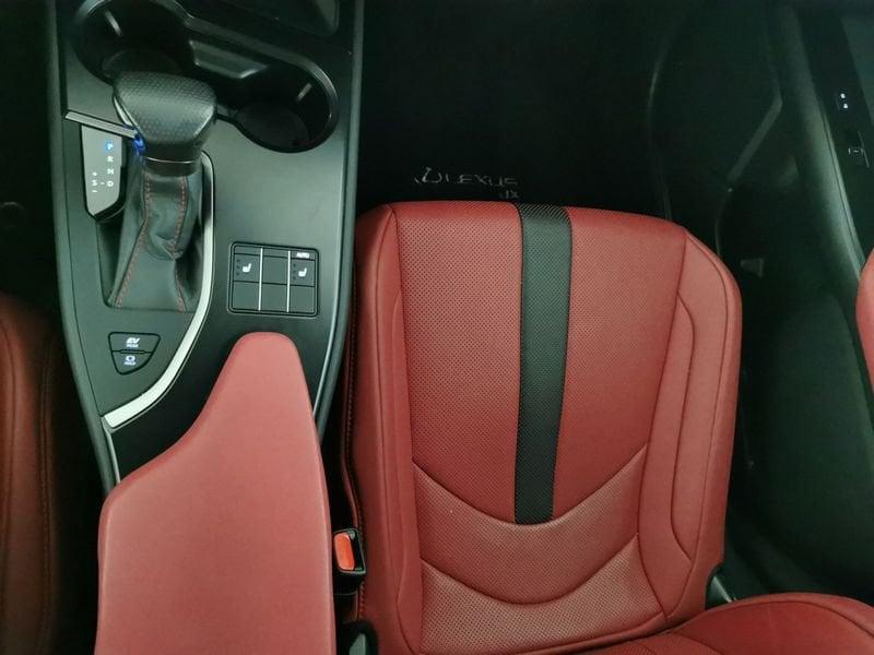 Lexus UX 250h 2.0 F Sport 4wd cvt