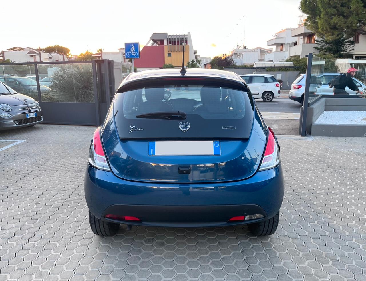 Lancia Ypsilon 1.0 FireFly 5 porte S&S Hybrid Gold