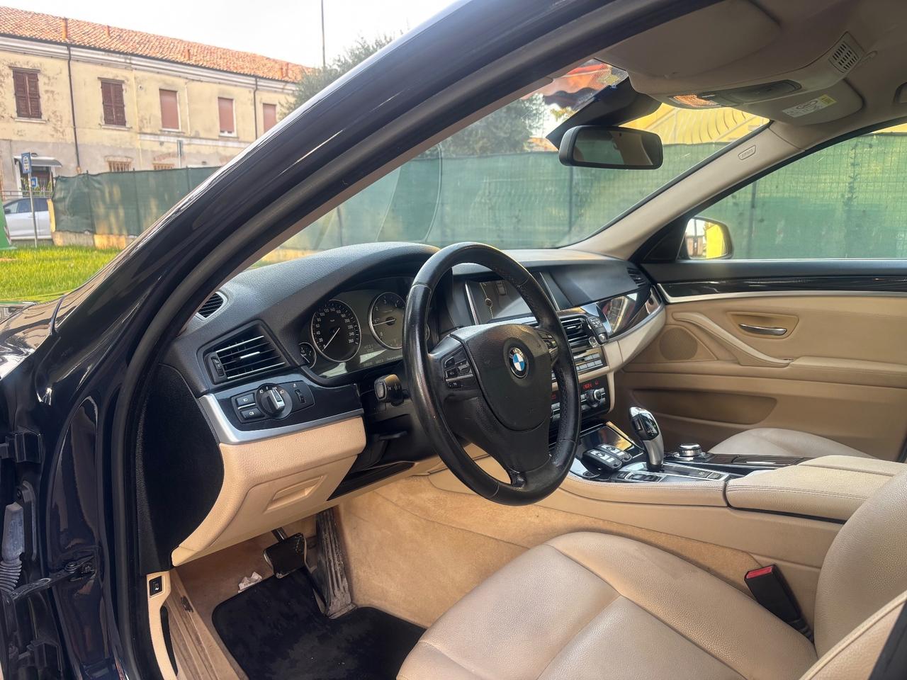 Bmw 520d Touring Business aut.8M euro6