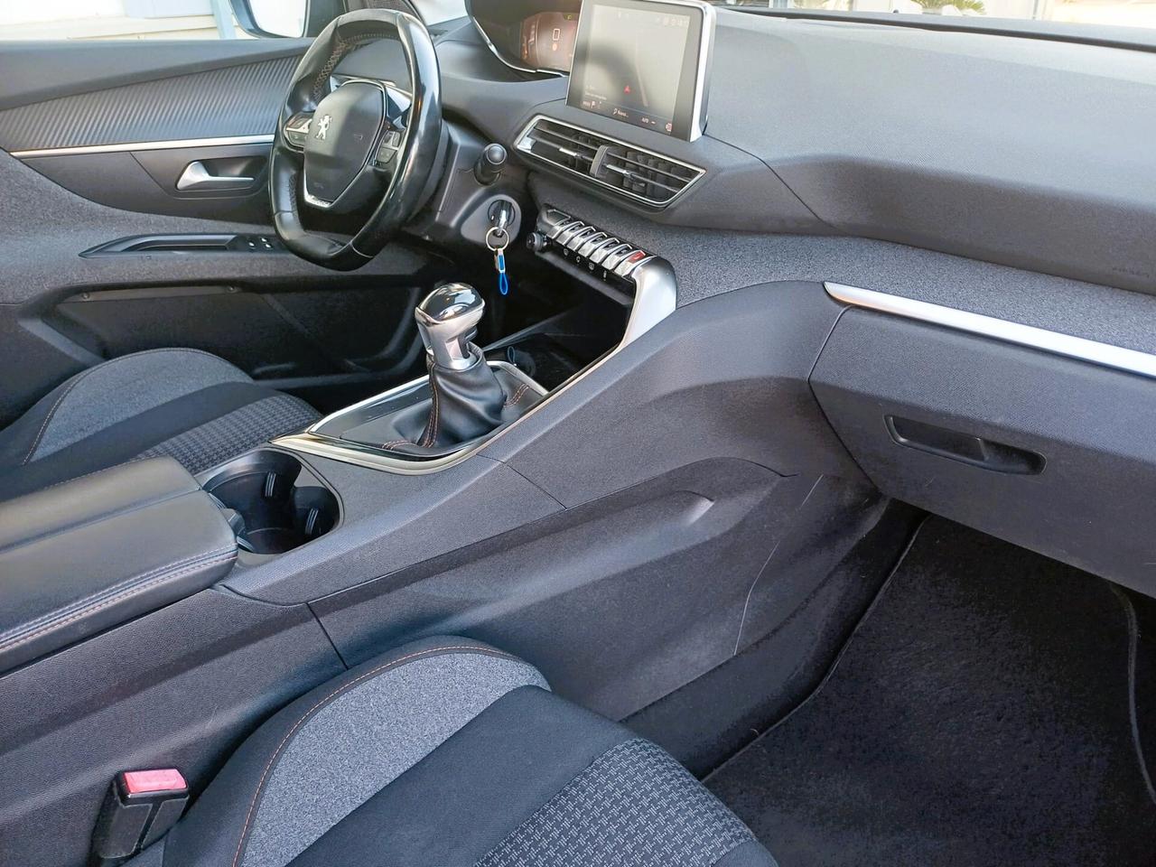 Peugeot 3008 BlueHDi 130 S&S Business
