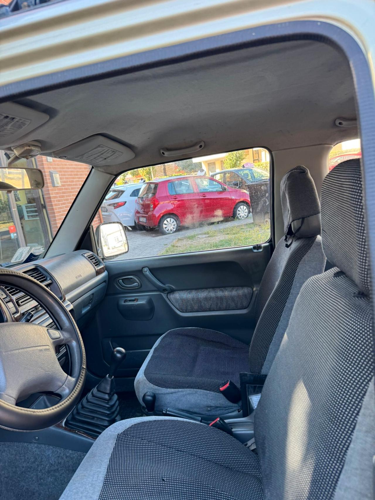 Suzuki Jimny 1.3i 16V cat 4WD JLX