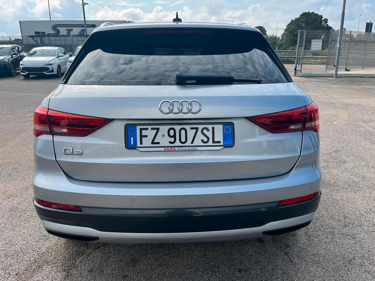 Audi Q3 35 TDI S tronic Business Advanced