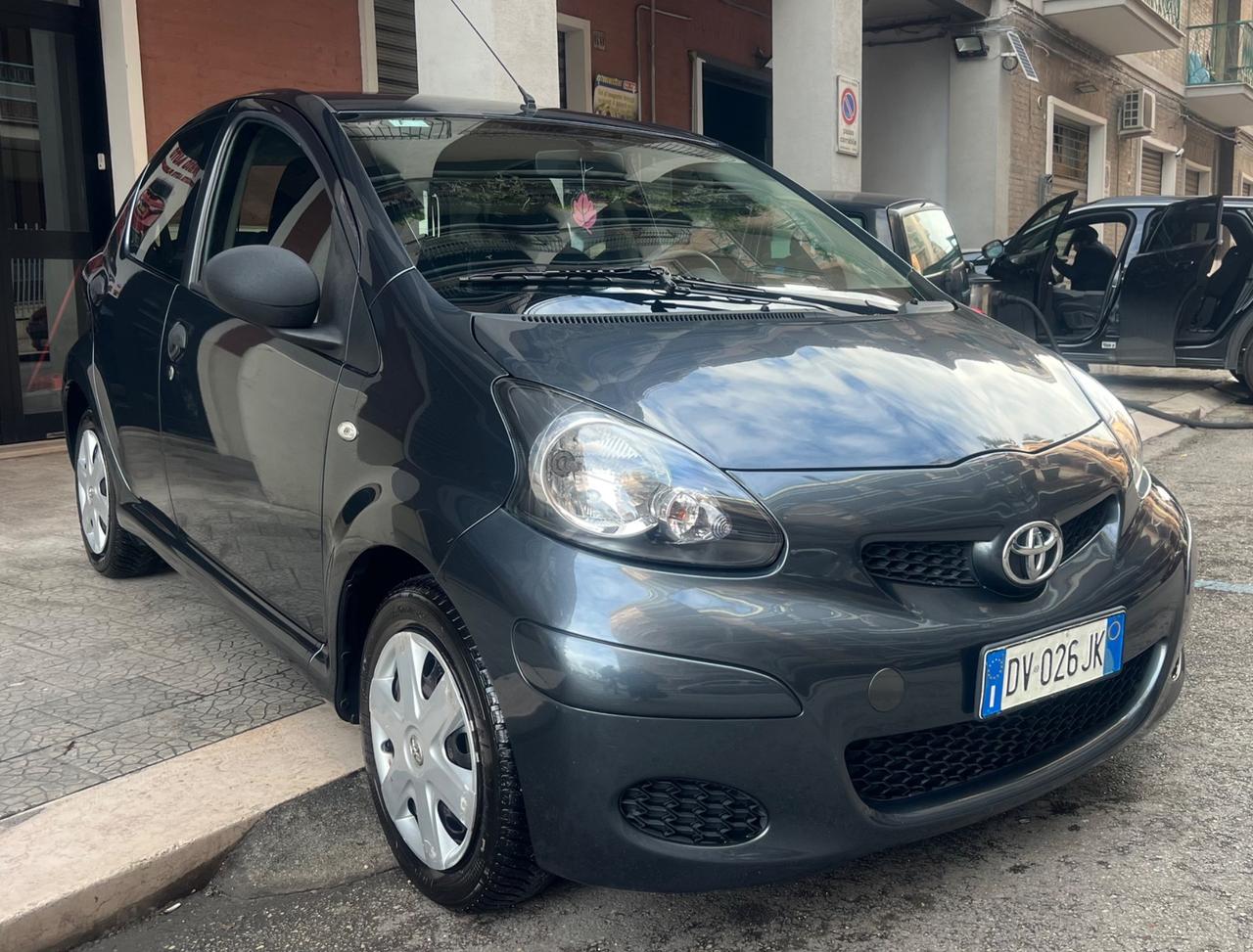 Toyota Aygo 1.0 12V VVT-i 5 porte Now