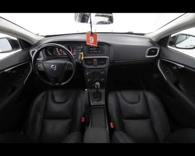 VOLVO V40 Cross Country D2 1.6 Powershift Momentum