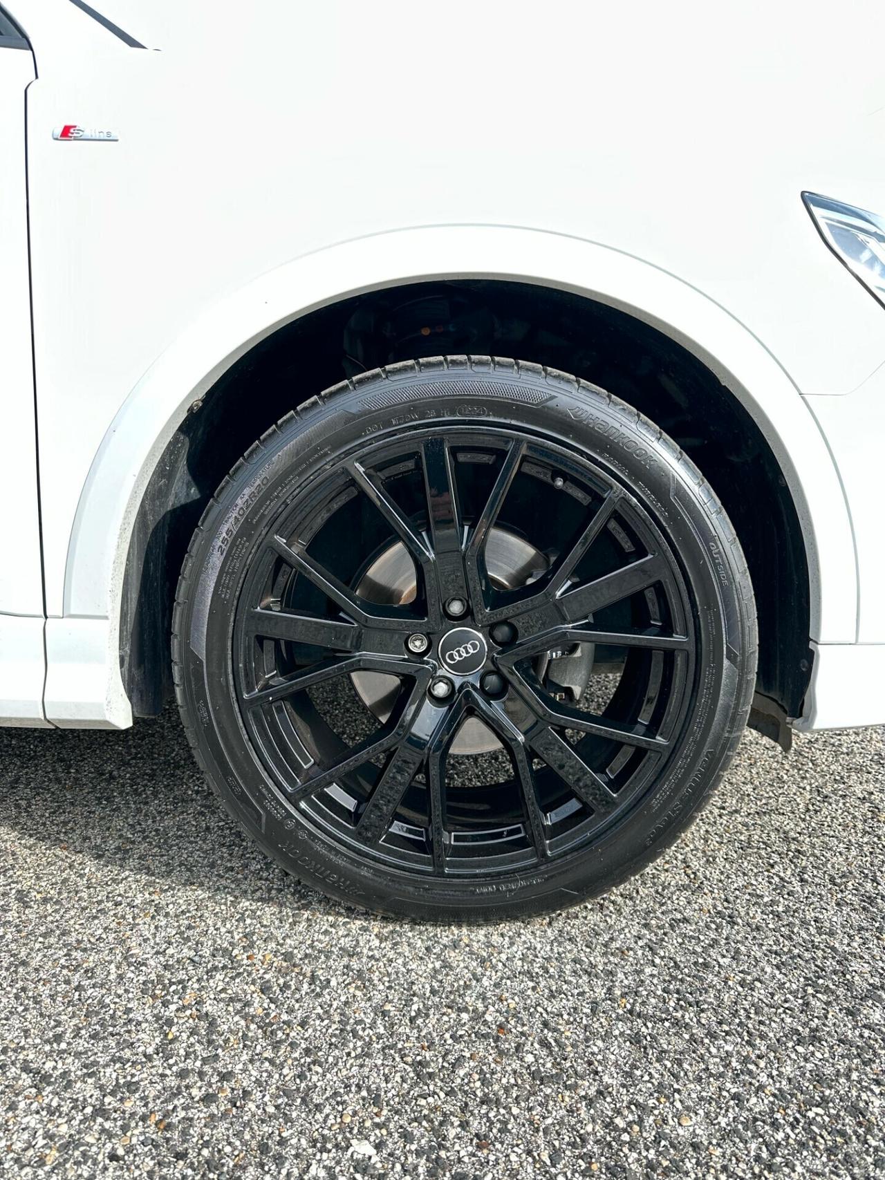 Audi Q3 35 TDI S tronic line edition