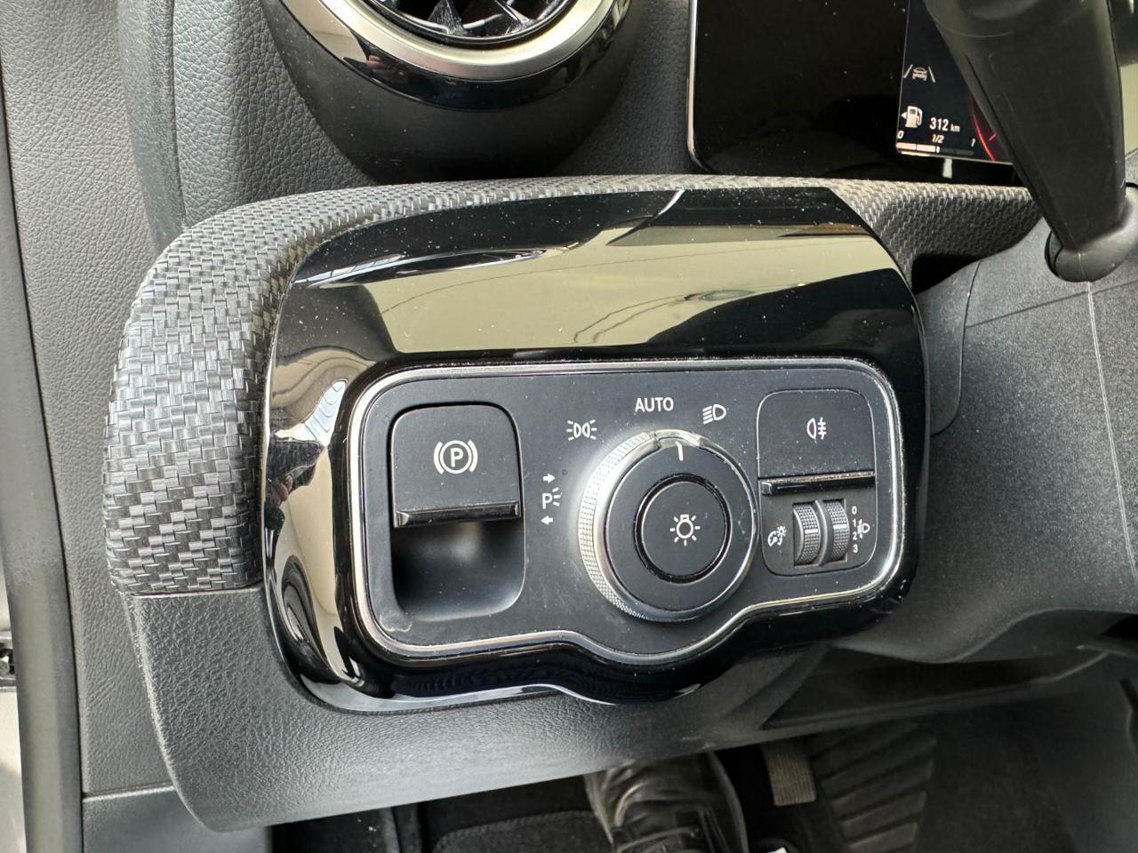 MERCEDES-BENZ CLA 180 d Automatic Shooting Brake Business Extra