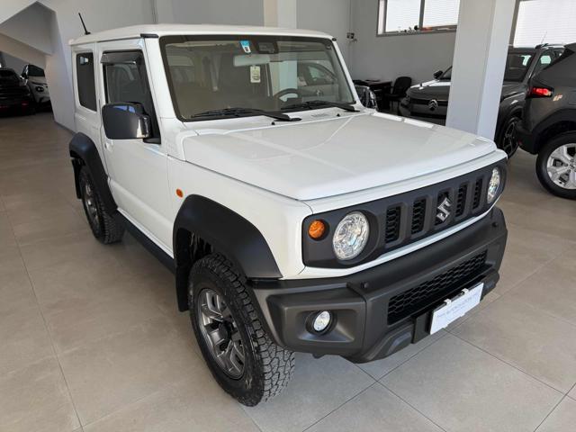 SUZUKI Jimny 1.5 5MT Top