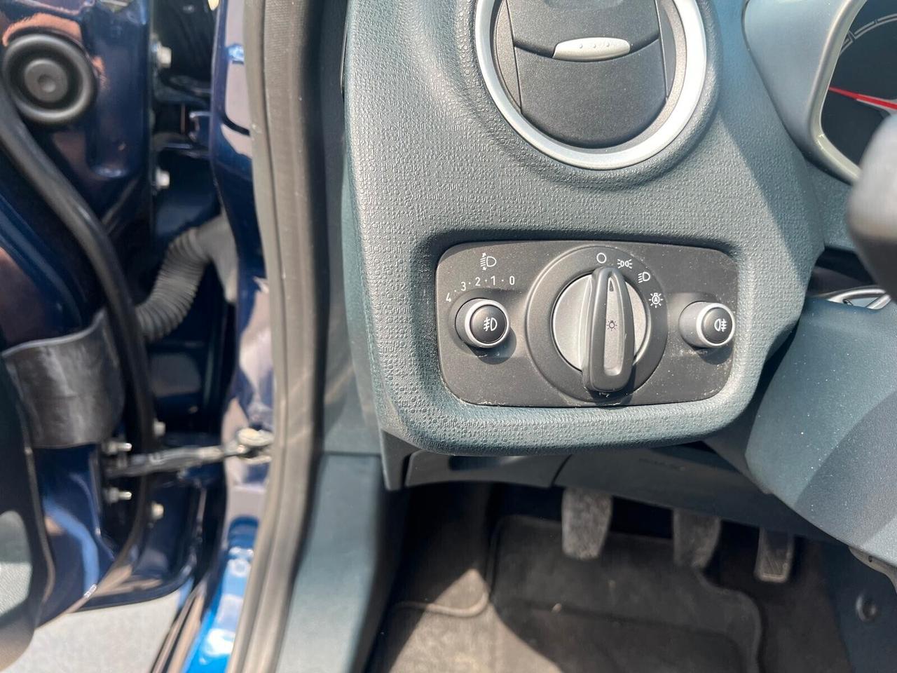 Ford Fiesta Titanium 1.4 5 porte Bz.- GPL