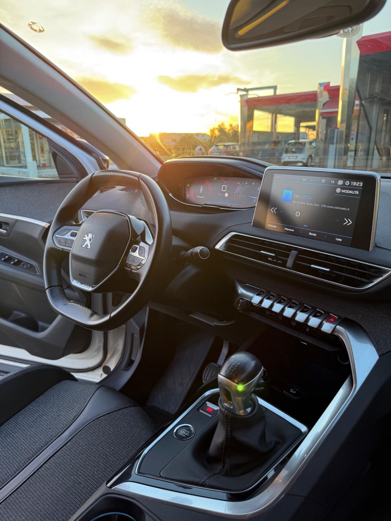 Peugeot 3008 BlueHDi 130 S&S Allure