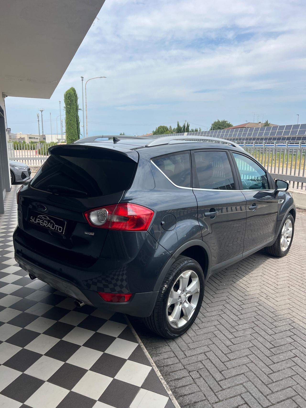 Ford Kuga 2.0 TDCi 136 CV 4WD Titanium DPF