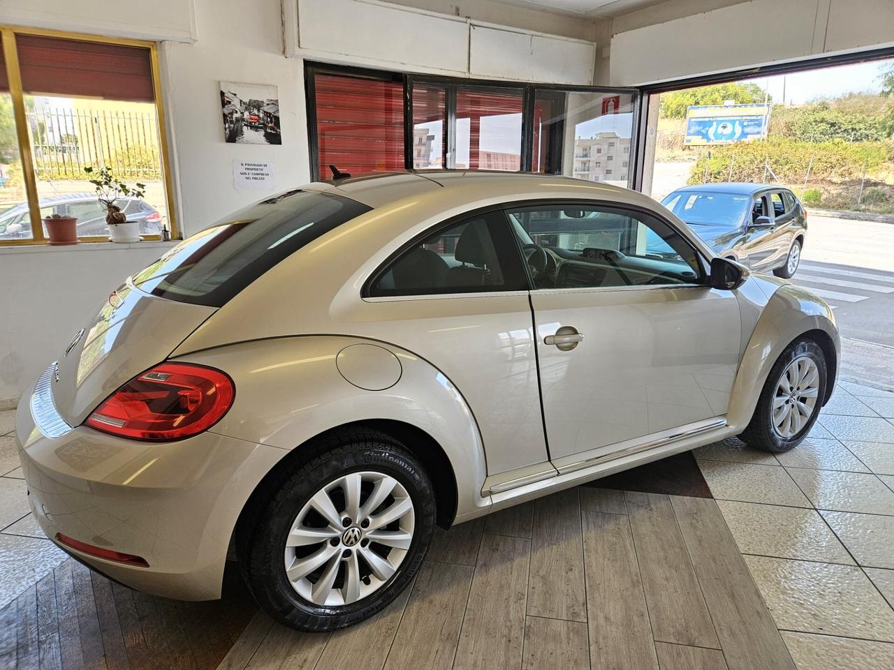 Volkswagen Maggiolino 1.6TDI 105cv 77kw Design