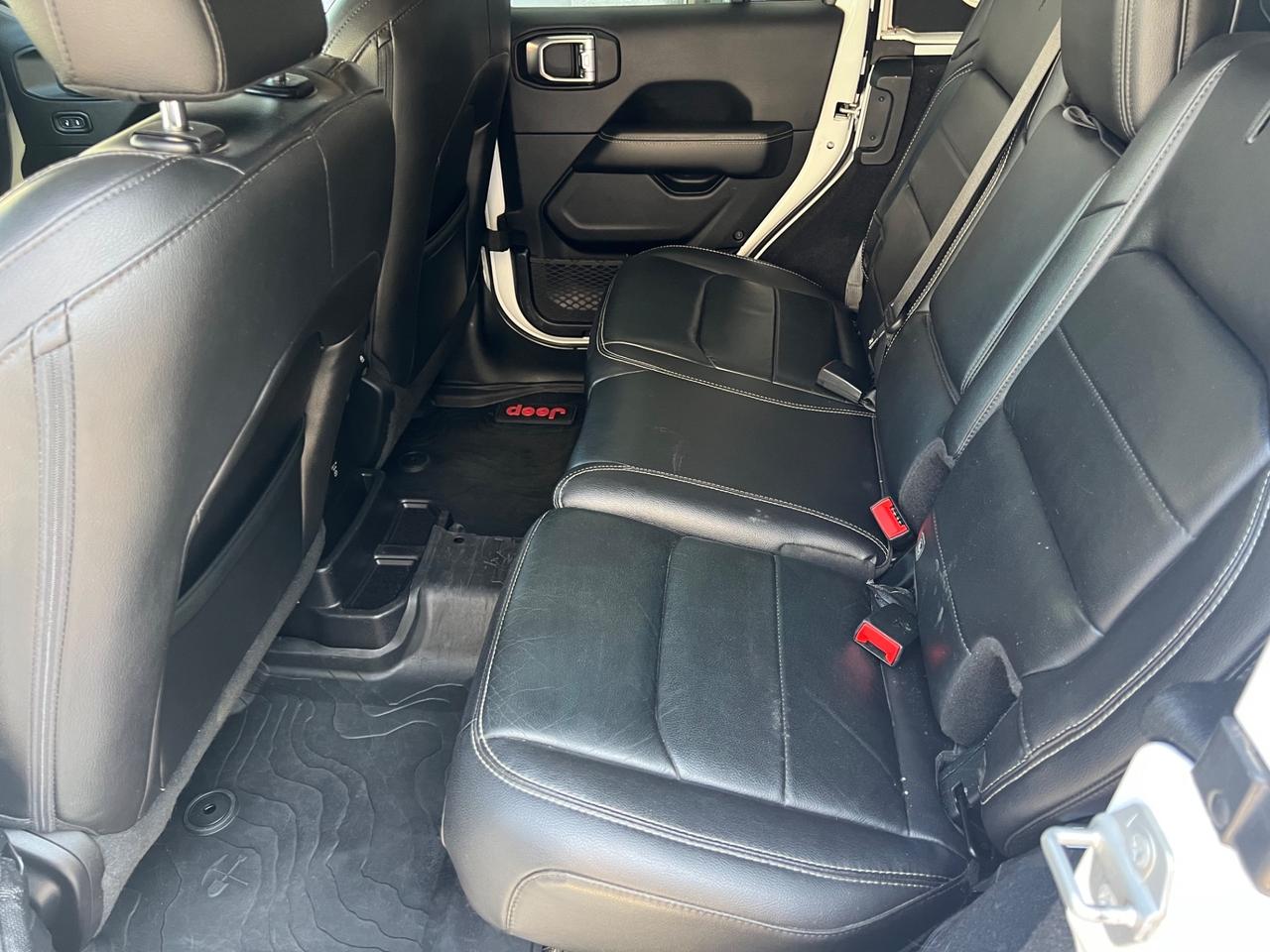 Jeep Wrangler Unlimited 2.2 Mjt II Sahara