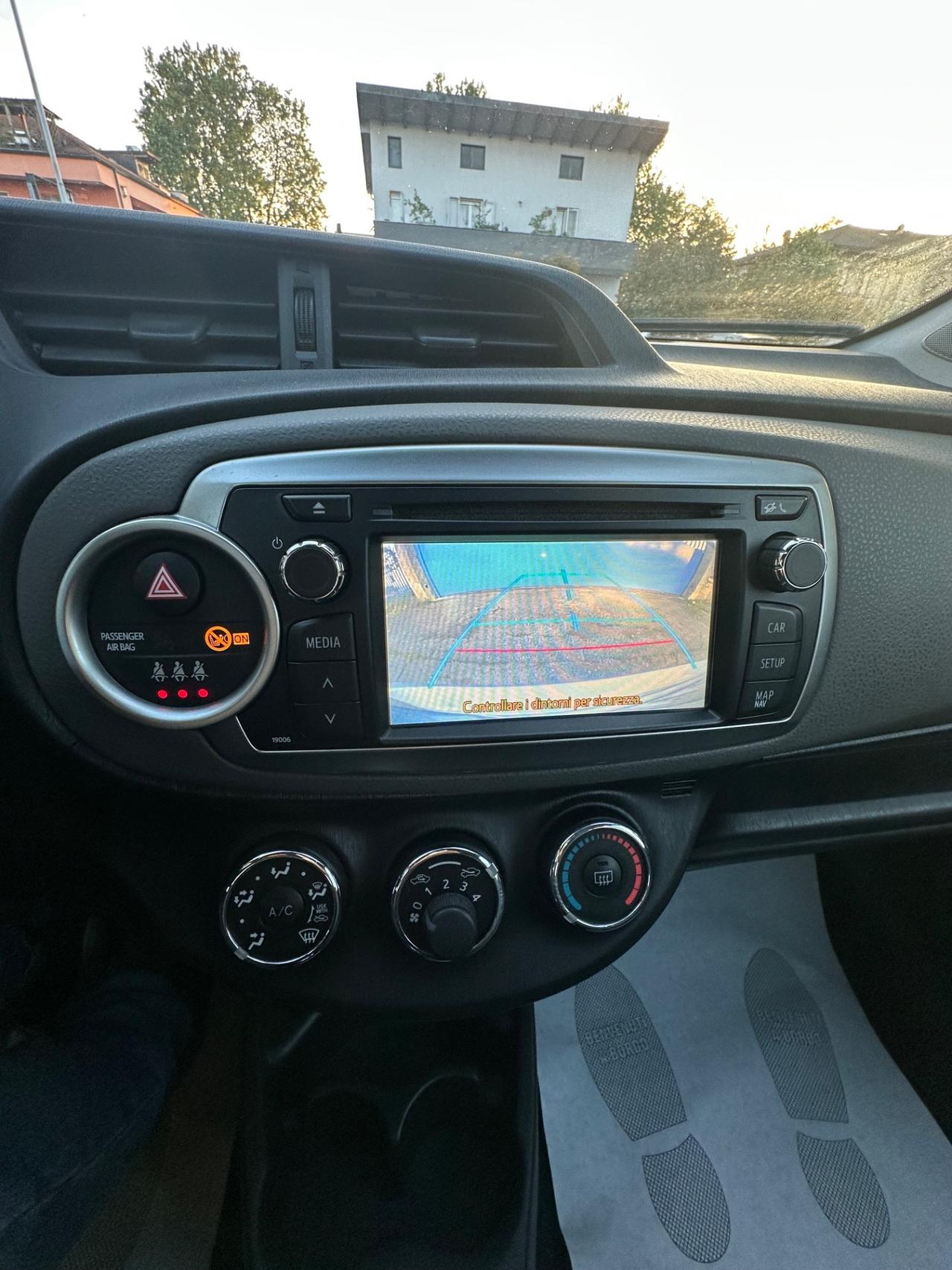 Toyota Yaris 1.3 5 porte Lounge