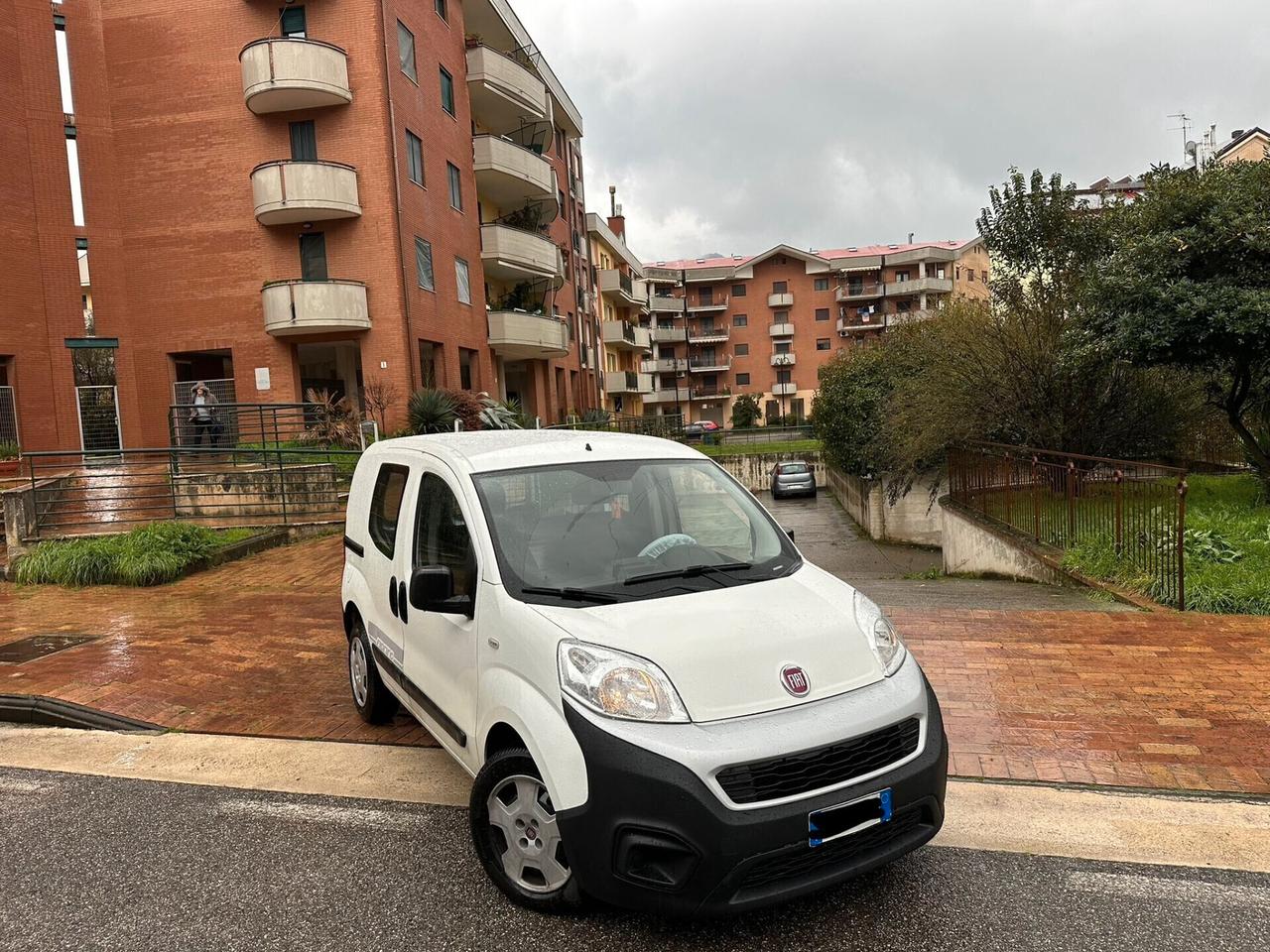 Fiat Fiorino 1.3 MJT 95CV VETRATO N1