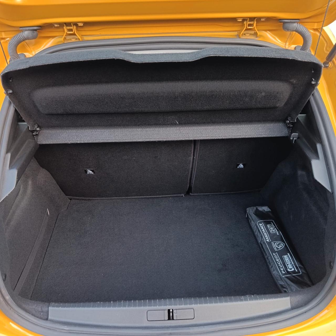 Peugeot 208 1.5 HDI ALLURE NEOPATENTATI