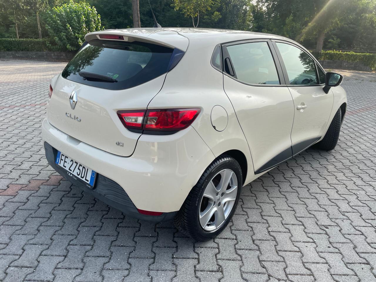 Renault Clio 1.5 DCI DIESEL