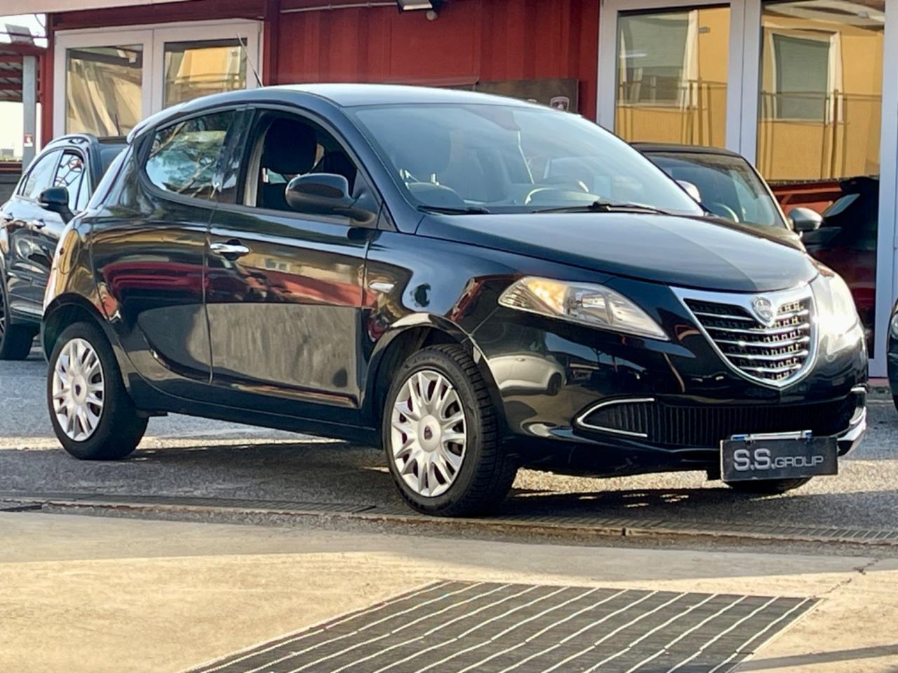 Ypsilon 1.2 69 CV - Platinum-rate-neopatentati