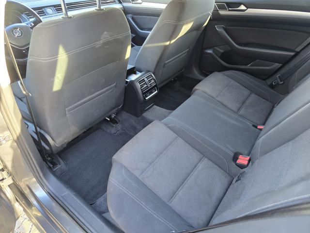 VOLKSWAGEN Passat Variant 2.0 TDI DSG Business BlueMotion Tech