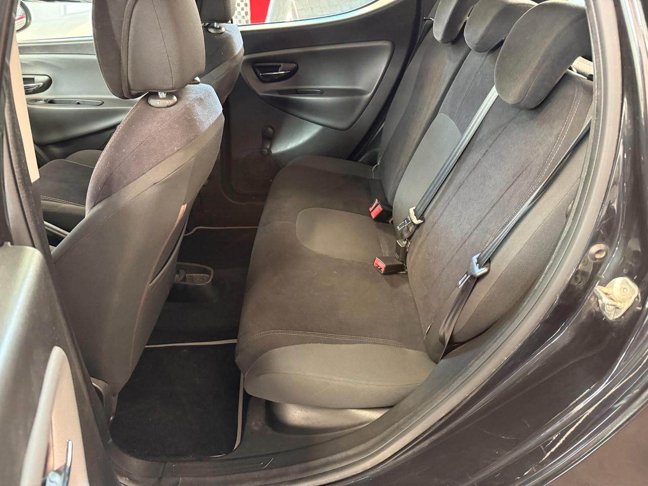 Lancia Ypsilon 1.2 69 CV CINGHIA OK - NEOPATENTATI
