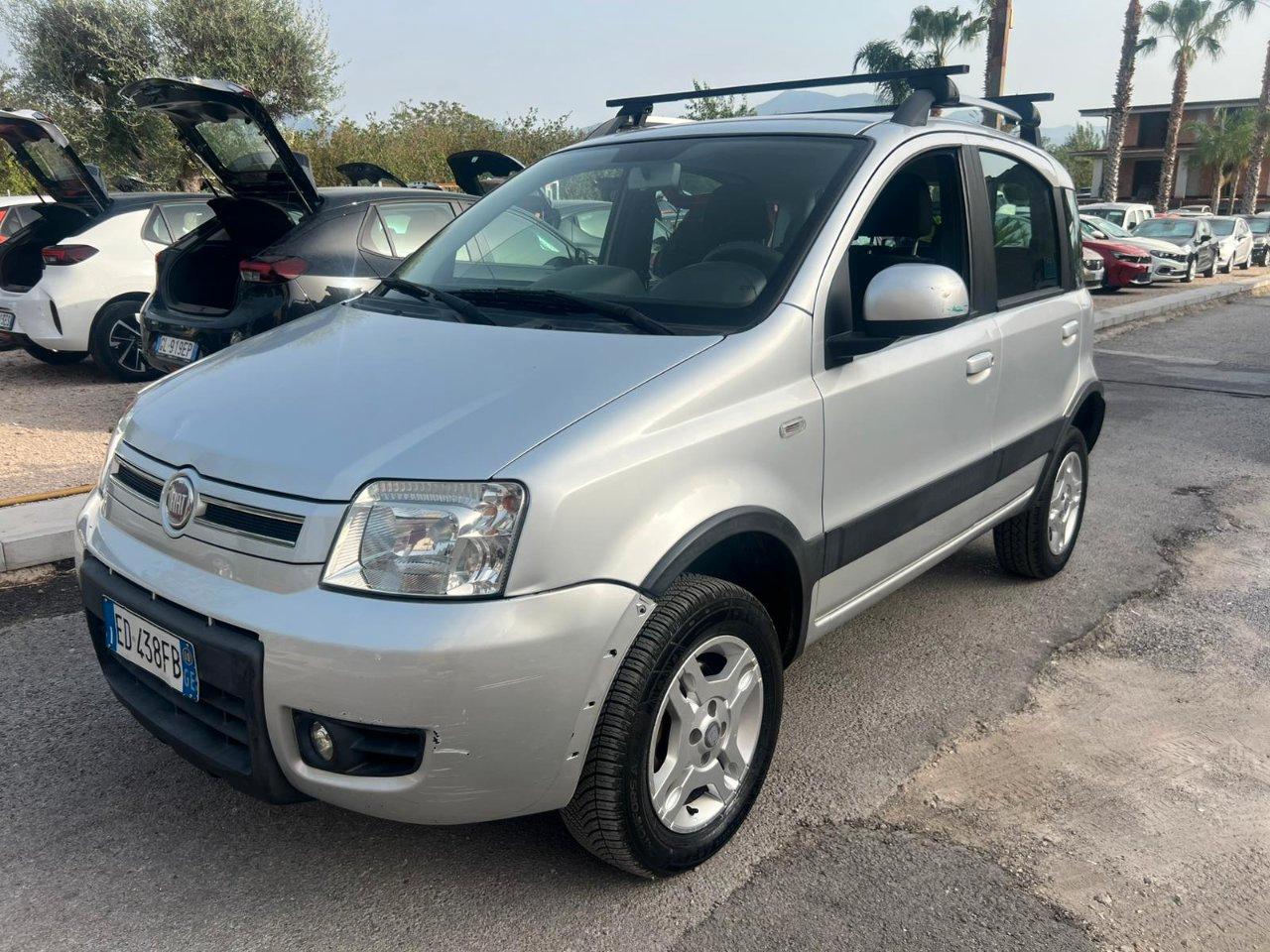 Fiat Panda 4x4 Panda 1.3 mjt 16v Glam 4x4 LEGGI