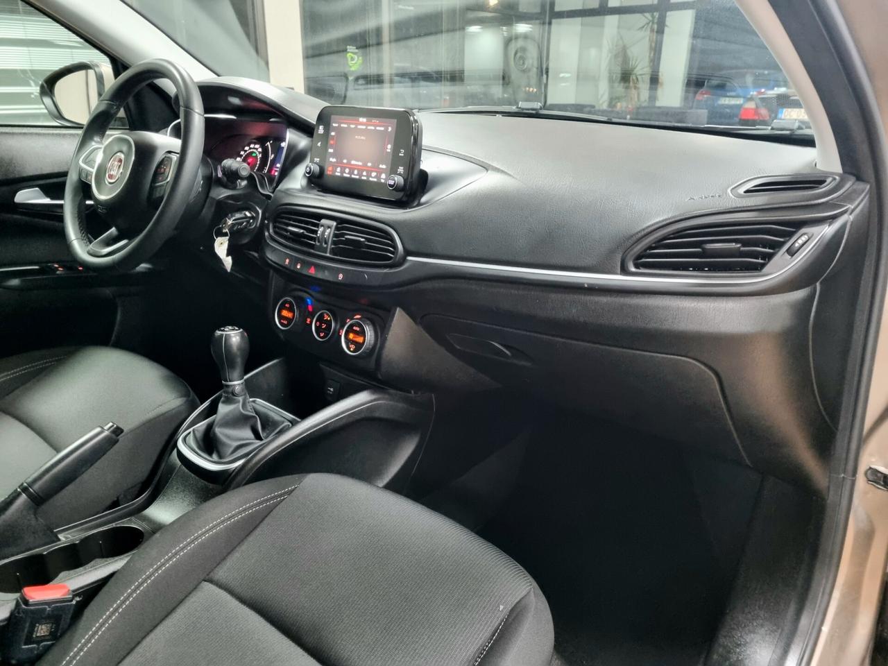 FIAT TIPO 1.3 Mjt 95CV SW MIRROR