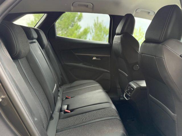 PEUGEOT 3008 BlueHDi 130 S&S EAT8 Allure