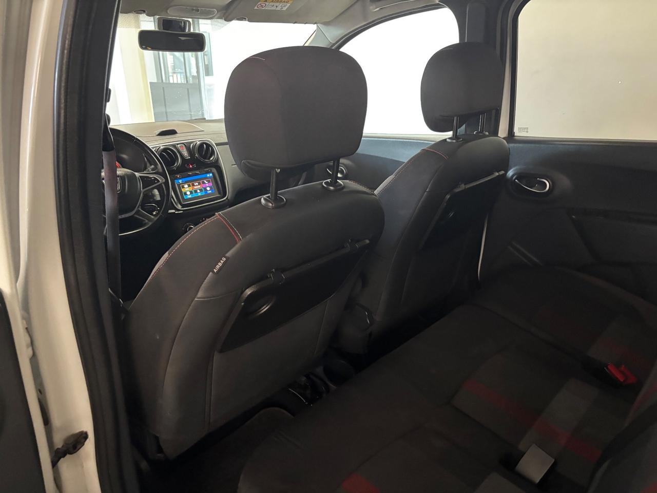 Dacia Lodgy Stepway 1.5 dci | 7 POSTI |