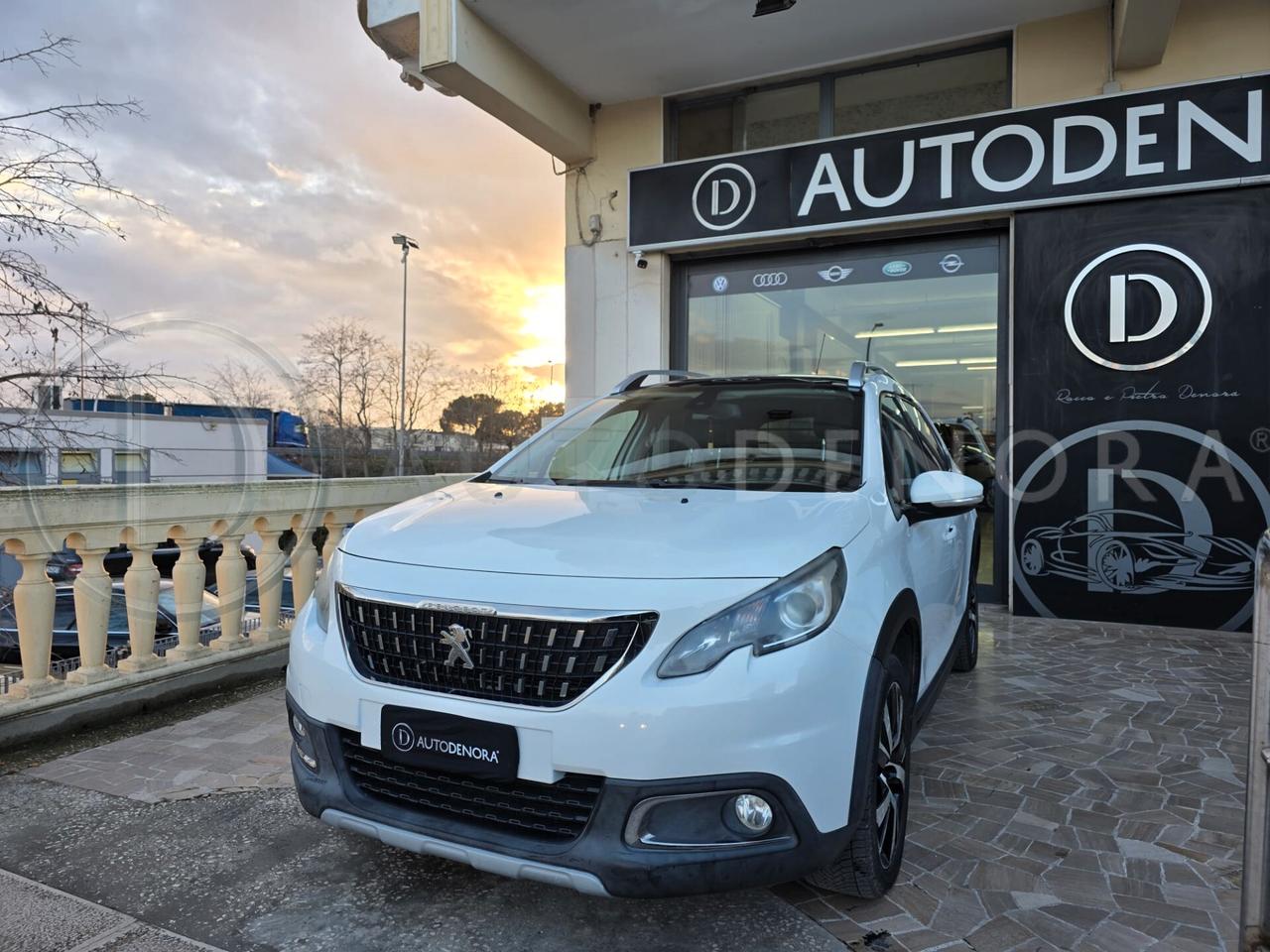Peugeot 2008 BlueHDi 100 Allure#LED#TETTO#NAVI#CAM#PELLE