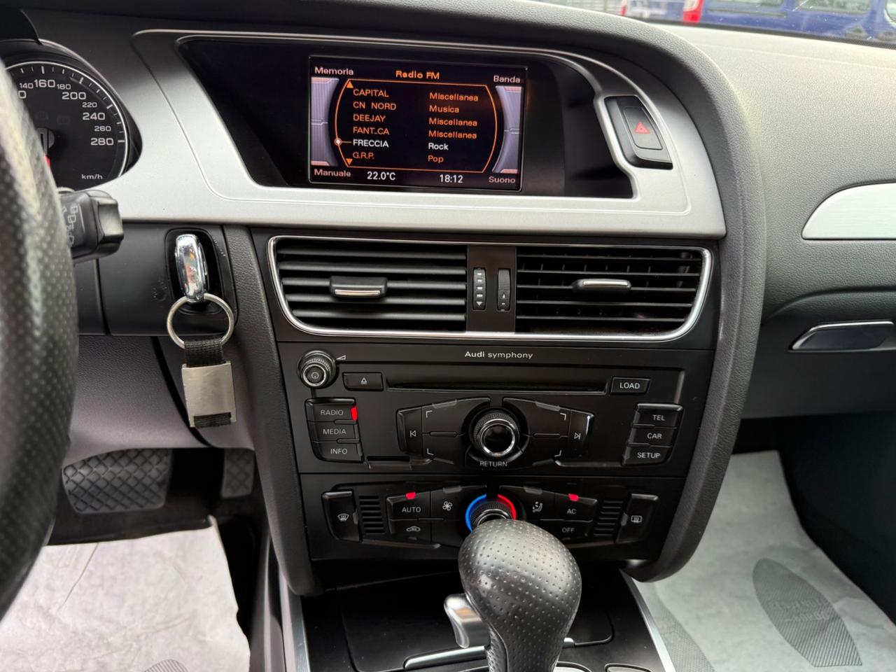 Audi A4 Avant 2.0 TFSI 211 CV quattro TETTO*S-LINE
